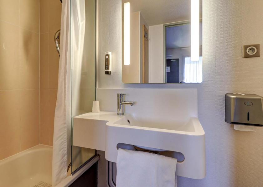 Bourgogne-Franche-Comté Marsannay-la-Cote Standard Quadruple Room