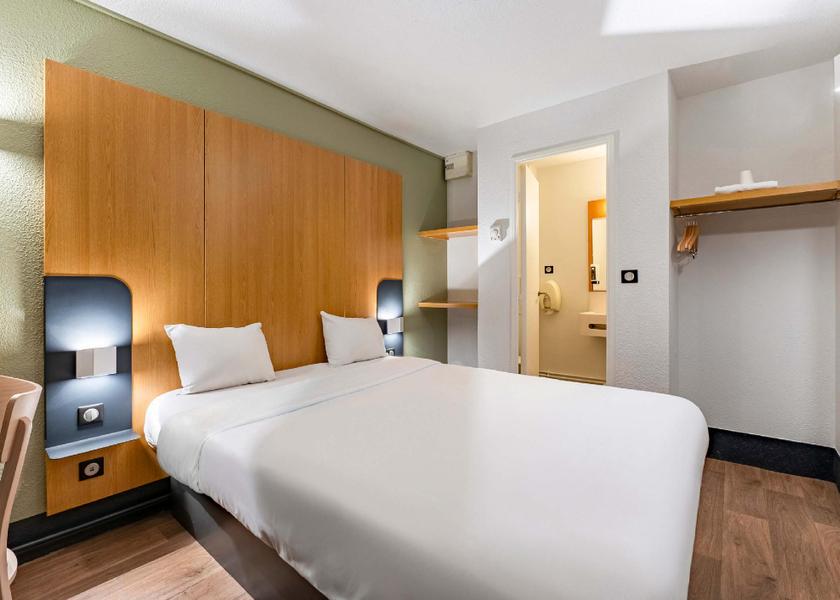 Auvergne-Rhône-Alpes Villars Double Room - Non-Smoking