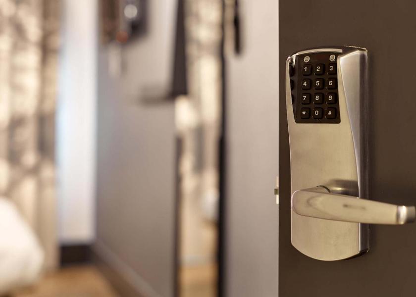 Ile-de-France Velizy-Villacoublay Triple Room