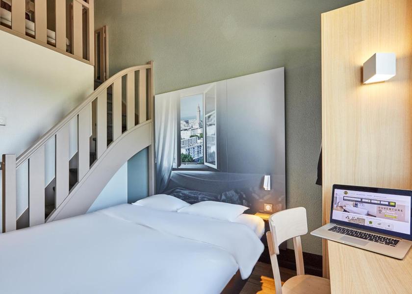 Normandy Harfleur Quadruple Room