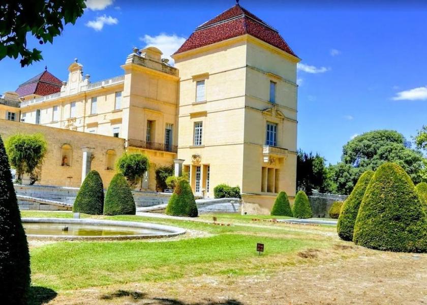 Occitanie Castries surrounding environment