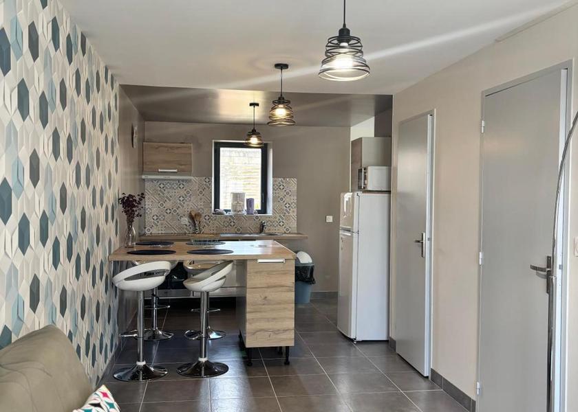 Centre-Loire Valley Bracieux Apartment with Terrace