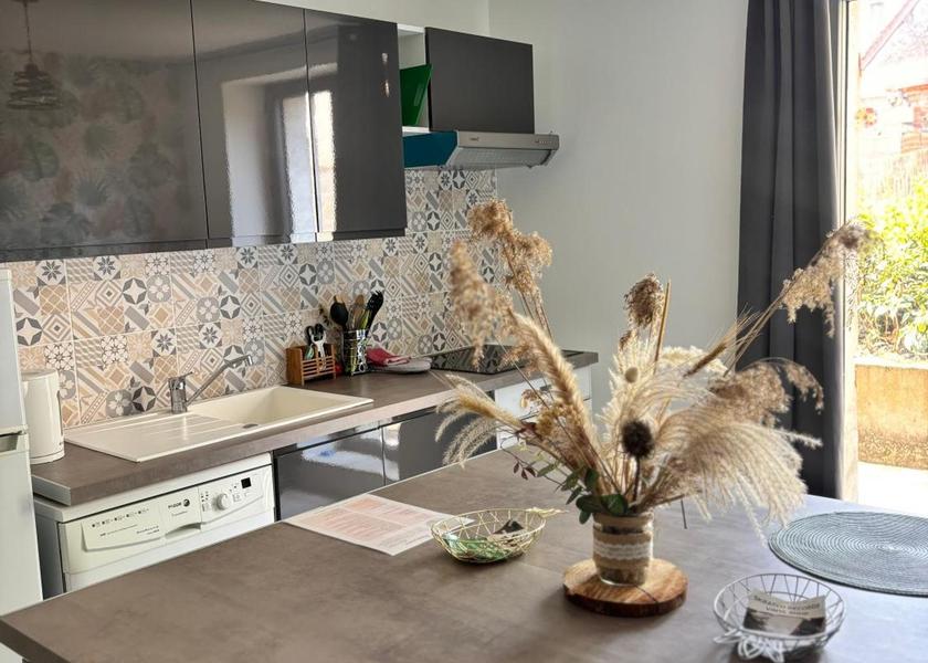 Centre-Loire Valley Bracieux One-Bedroom Apartment