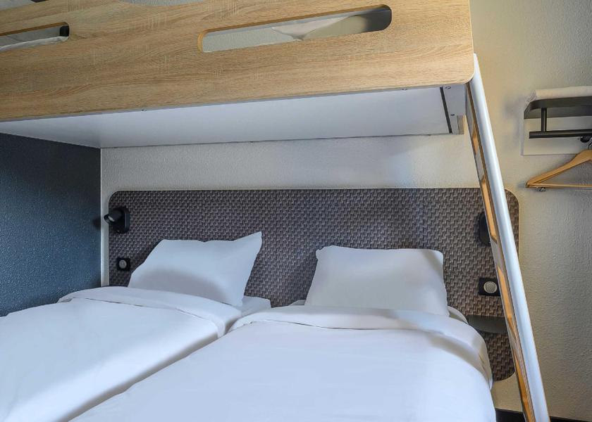 Occitanie Caissargues Triple Bed Room