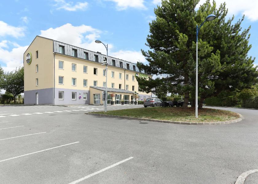 Grand Est Chalons-en-Champagne Exterior view