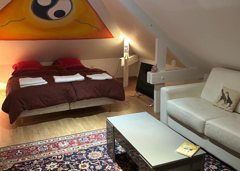 Hauts-de-France Etaples Deluxe Room (2 Adults + 1 Child)