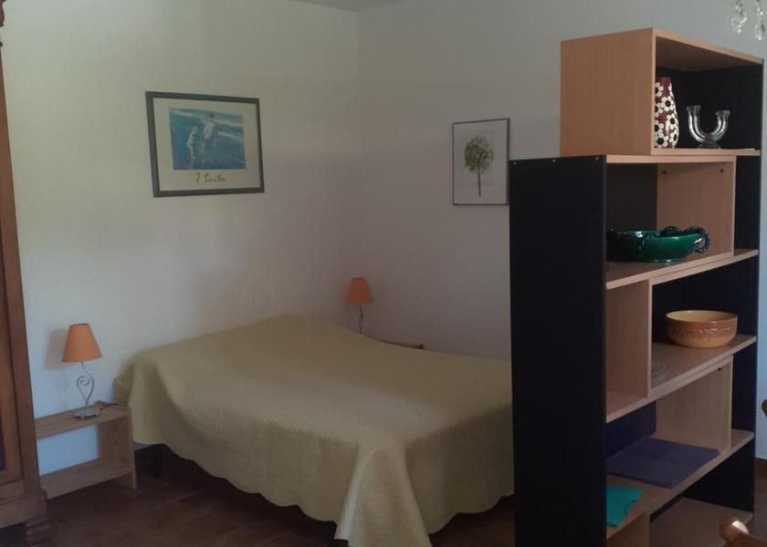 Provence-Alpes-Côte d'Azur Gréoux-les-Bains One-Bedroom Apartment