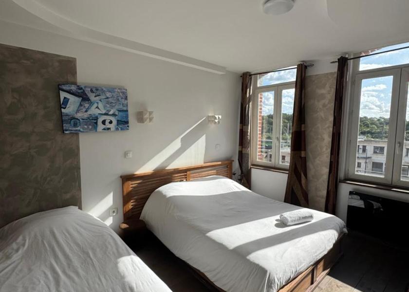 Hauts-de-France Lens Triple Room