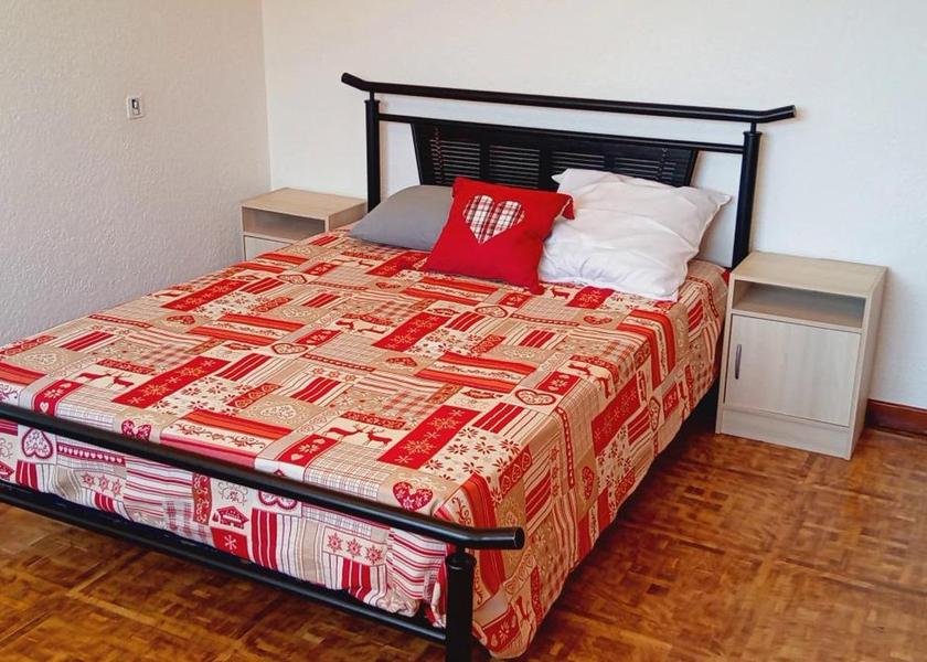 Auvergne-Rhône-Alpes Nyons Two-Bedroom Apartment