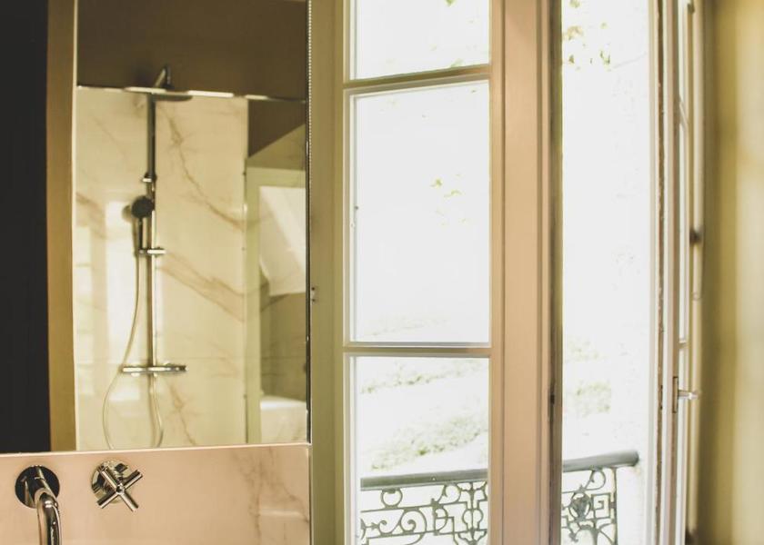 Brittany Pont-Aven Triple Room with River View