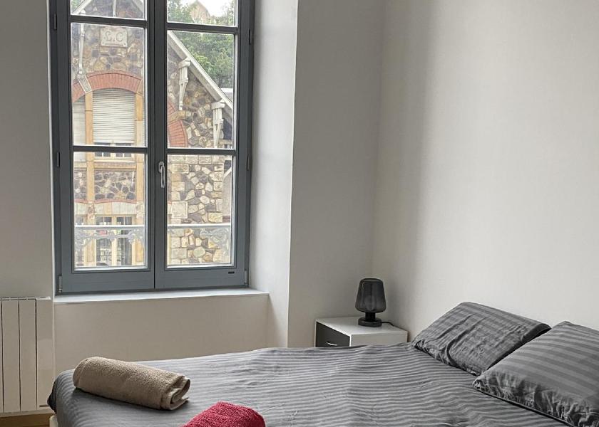 Auvergne-Rhone-Alpes Royat Appartement-Appartement-Vue ville-SDB privée avec douche