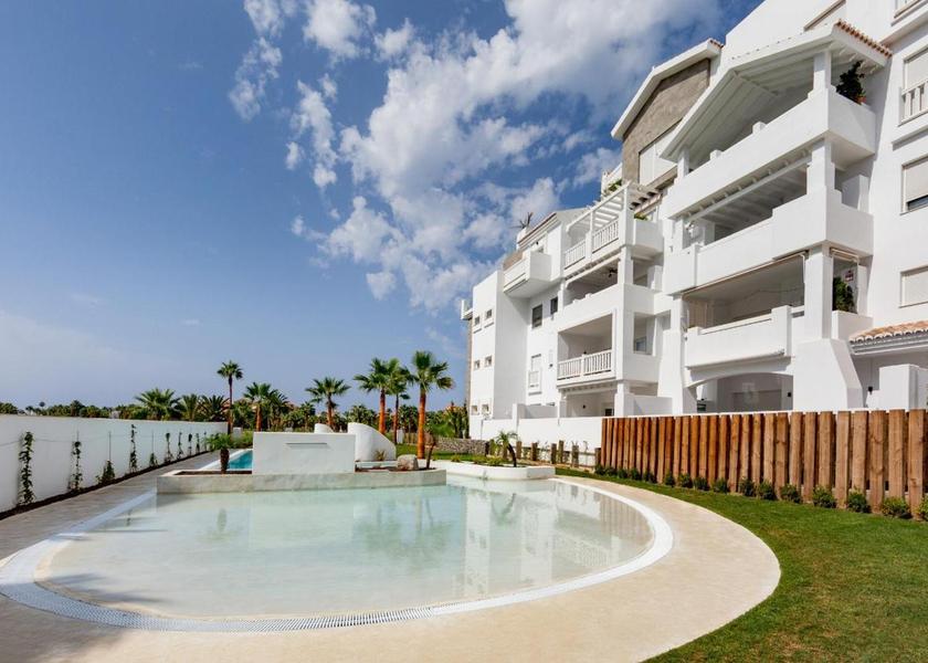 Andalusia Motril Luxury Apartment with pool view and golf