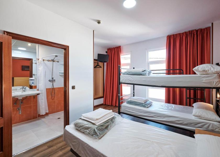 Galicia Santiago de Compostela Triple Room with Private Bathroom