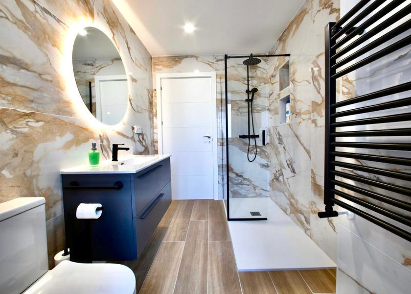 Galicia Lugo Two-Bedroom Apartment with City View