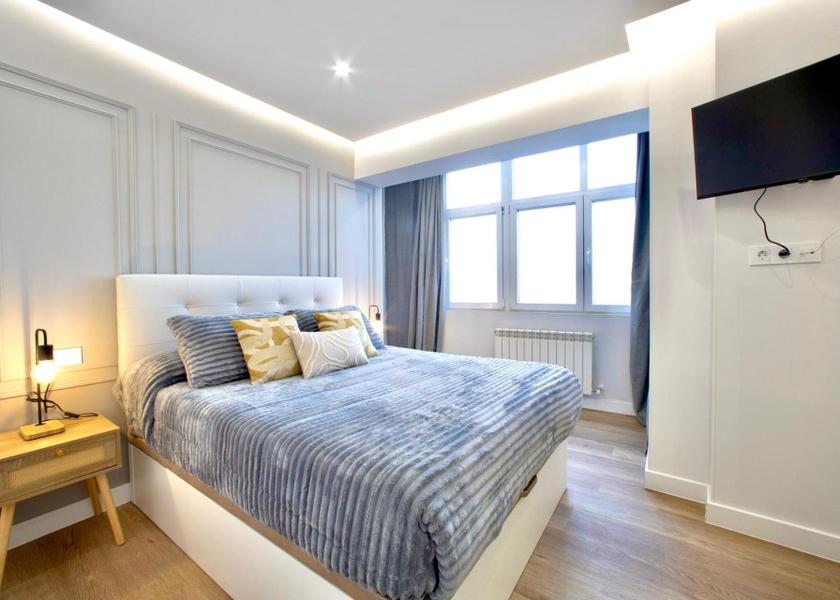 Galicia Lugo Two-Bedroom Apartment with City View