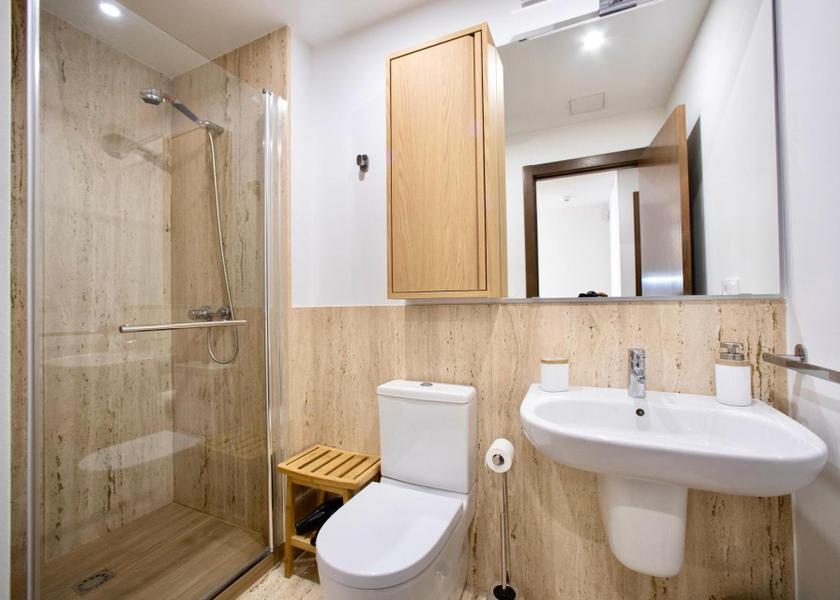 Galicia Lugo One-Bedroom Apartment with Park View