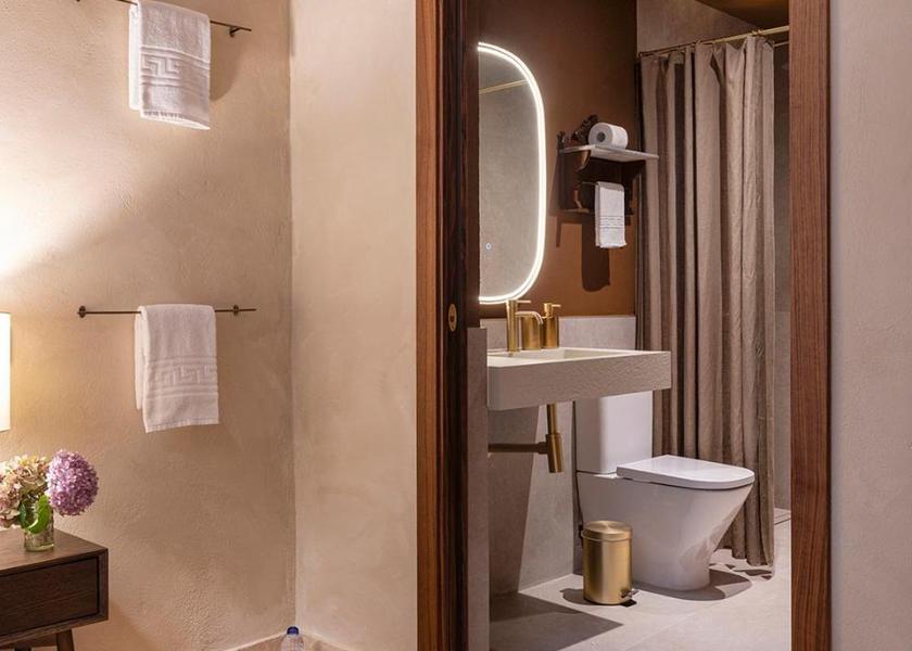 Catalonia Canet de Mar King Room - Disability Access