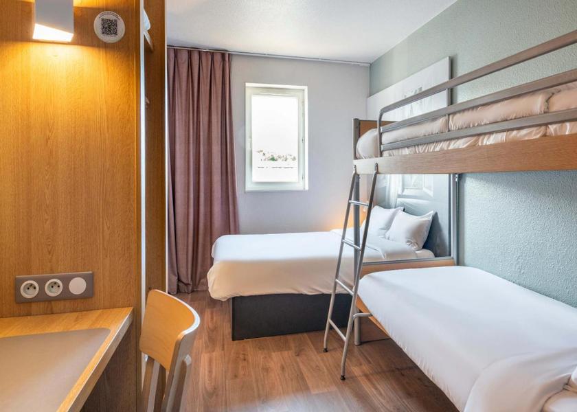 Pays de la Loire Saint-Sebastien-sur-Loire Quadruple Room