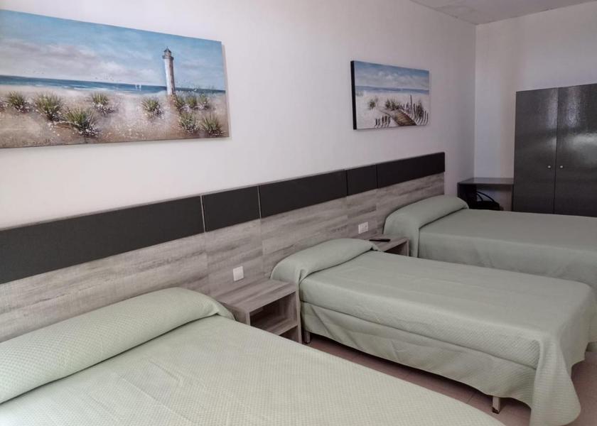 Aragon Monreal del Campo Triple Room