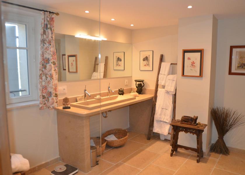 Provence-Alpes-Côte d'Azur Lorgues Double-Supérieure-Salle de bain privée séparée-Vue sur Jardin