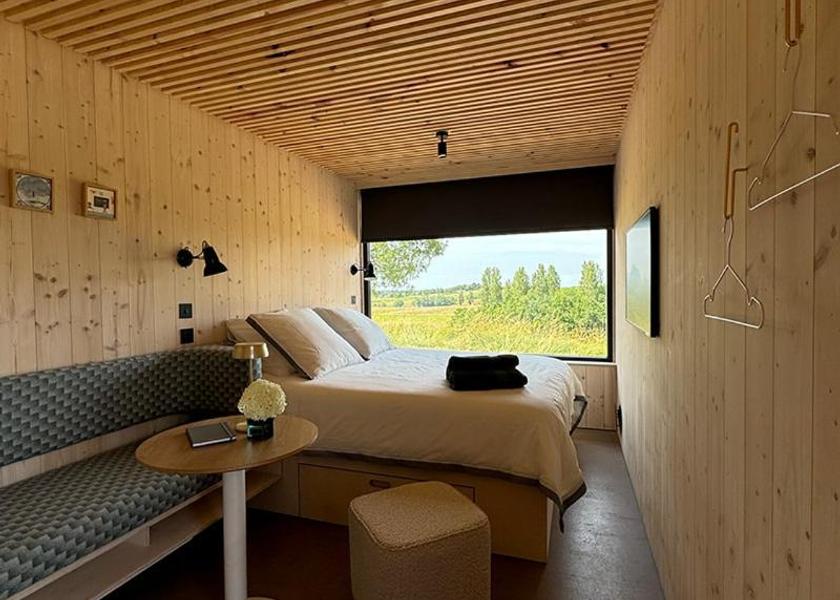 Nouvelle-Aquitaine Blaye One-Bedroom Chalet