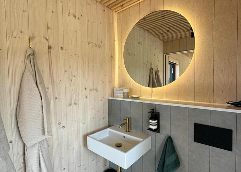 Nouvelle-Aquitaine Blaye One-Bedroom Chalet