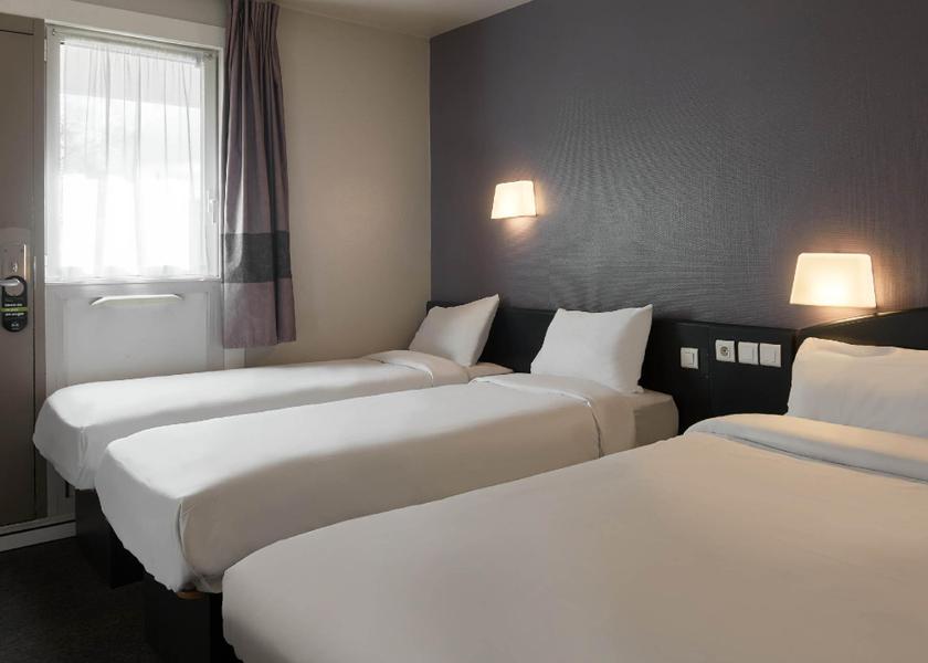 Île-de-France Gif-sur-Yvette Quadruple Room