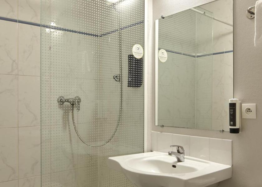 Île-de-France Gif-sur-Yvette Triple Room
