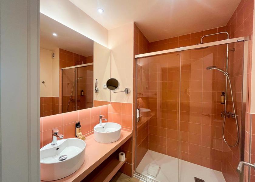 Cantabria Santa Cruz de Bezana Deluxe King Studio