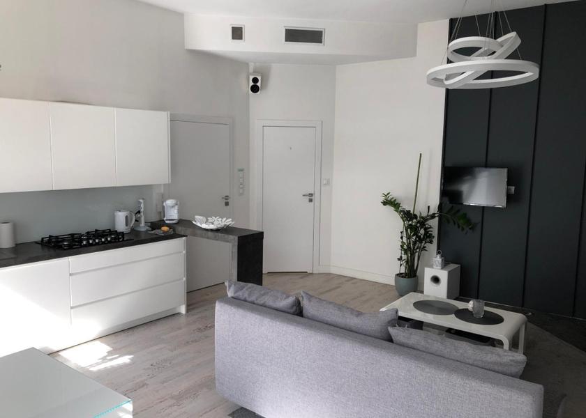 Lower Silesian Voivodeship Jelenia Gora Studio Apartment with Fireplace and Balcony