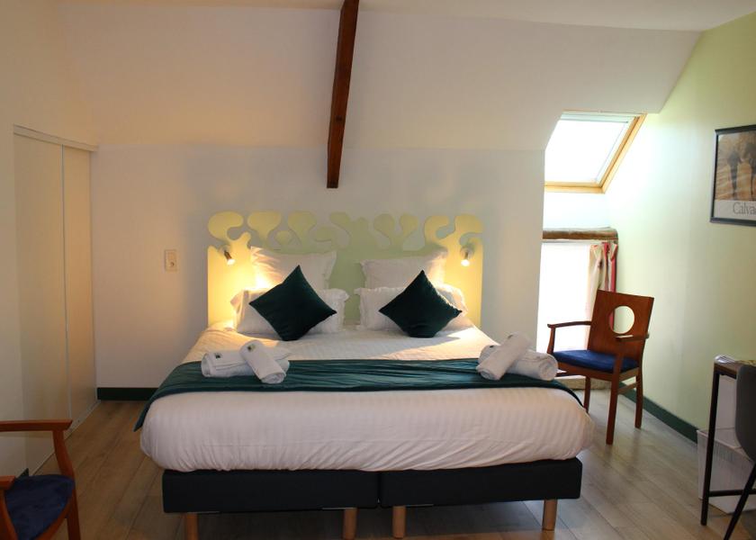 Normandy Grandcamp-Maisy Triple Room