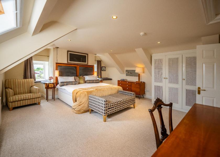 Kerry (county) Tralee Club King Bed