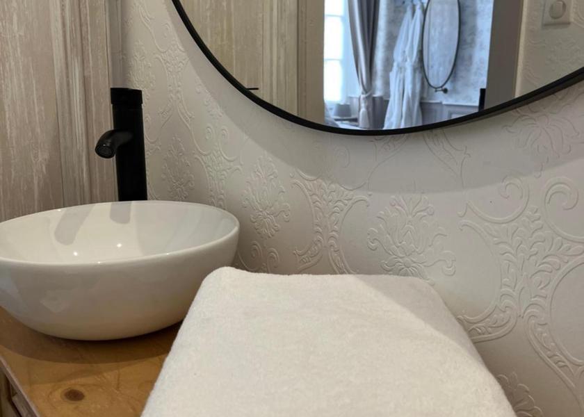 Hauts-de-France Montreuil-sur-Mer Superior King Room