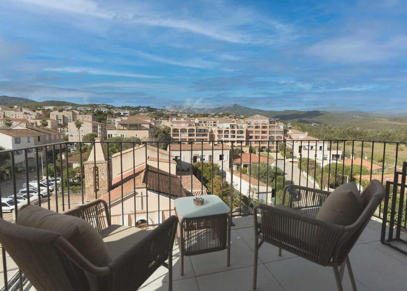 Corsica Sari-Solenzara 1 KING BED,Non Smoking,Comfort Room,Balcony,VILLAG,Twin Beds on Request