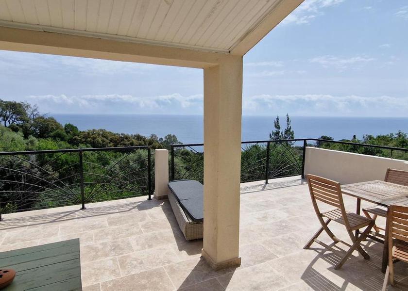 Corsica Sari-Solenzara Villa with Sea View