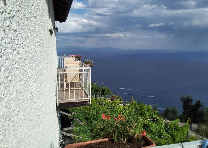 Campania Furore Deluxe Apartment