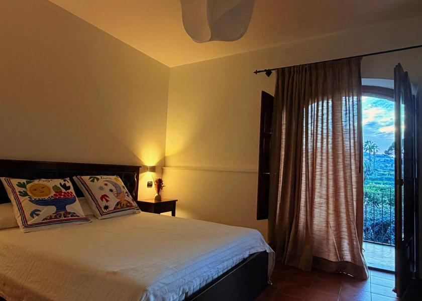 Sicily Acireale Triple Room with Garden View
