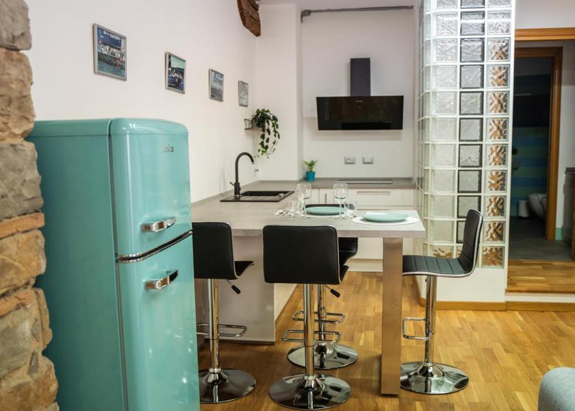 Friuli Venezia Giulia Trieste One-Bedroom Apartment