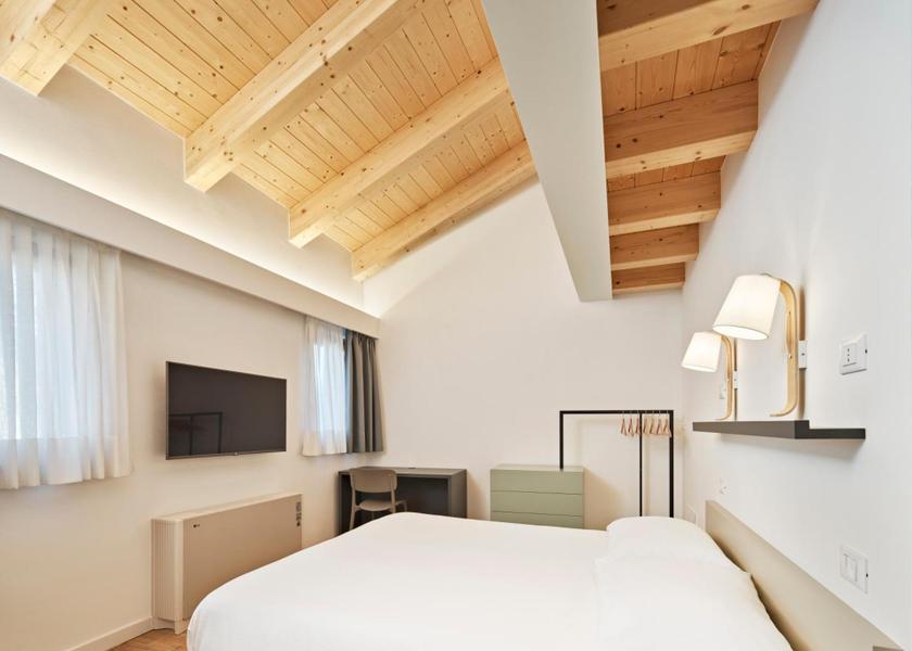 Friuli Venezia Giulia Trieste Deluxe Double Room with Extra Bed