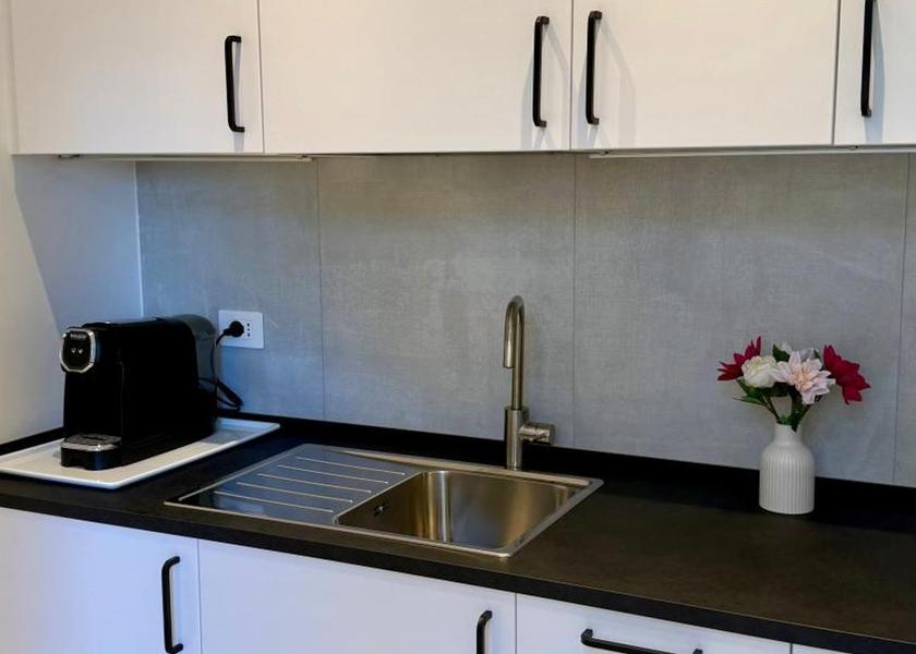 Lombardy Saronno kitchen