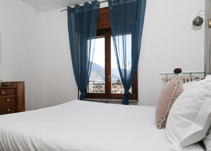 Valle d'Aosta Aosta Double Room with Mountain View