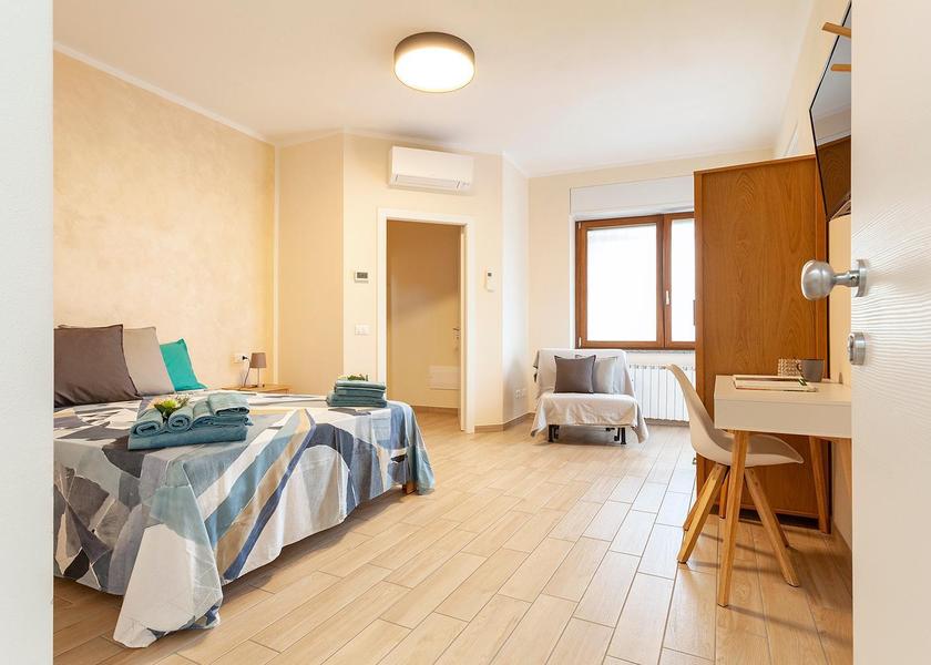 Lombardy Somma Lombardo Double Room with Private Bathroom