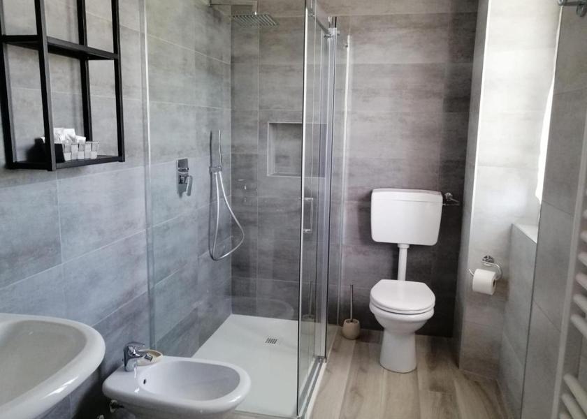 Lombardy Somma Lombardo Double Room with Private Bathroom