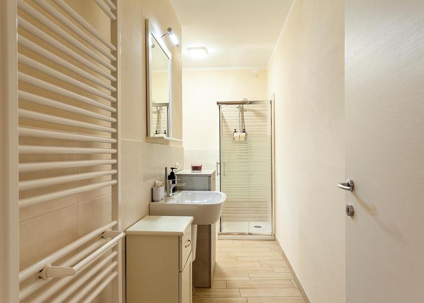 Lombardy Somma Lombardo Double Room with Private Bathroom