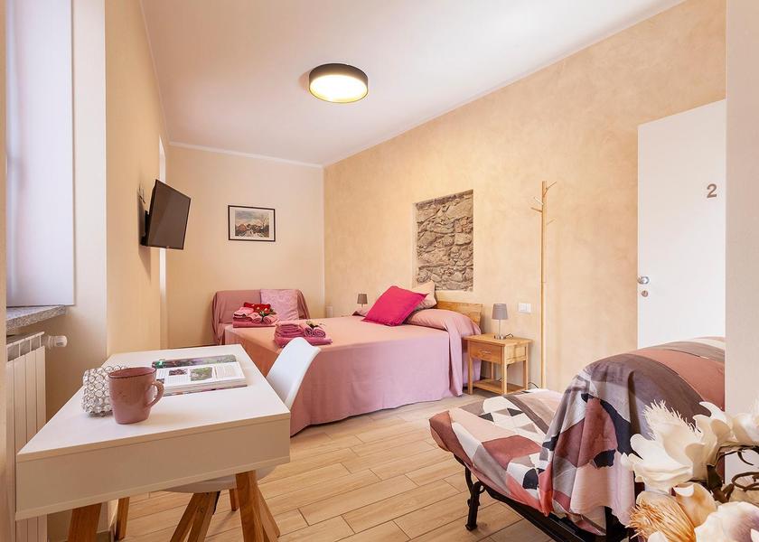 Lombardy Somma Lombardo Double Room with Private Bathroom