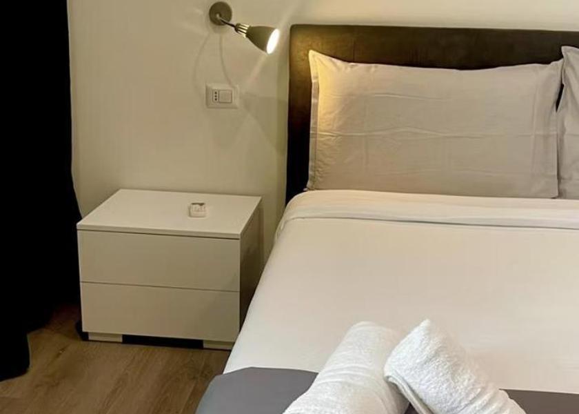 Lombardy Rozzano Triple Room with Private Bathroom