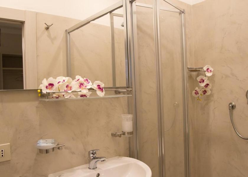 Tuscany Serravalle Pistoiese Large Single Room