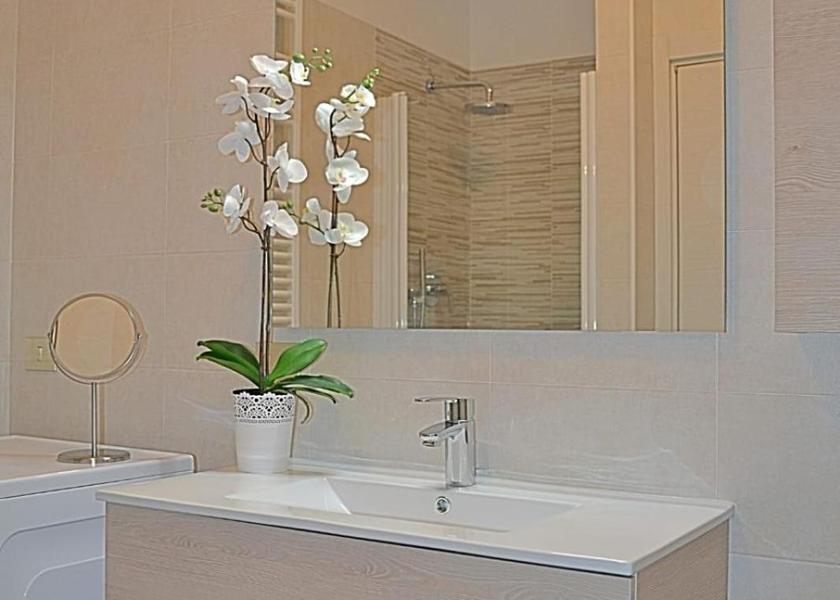 Veneto Bardolino Apartment with Lake View