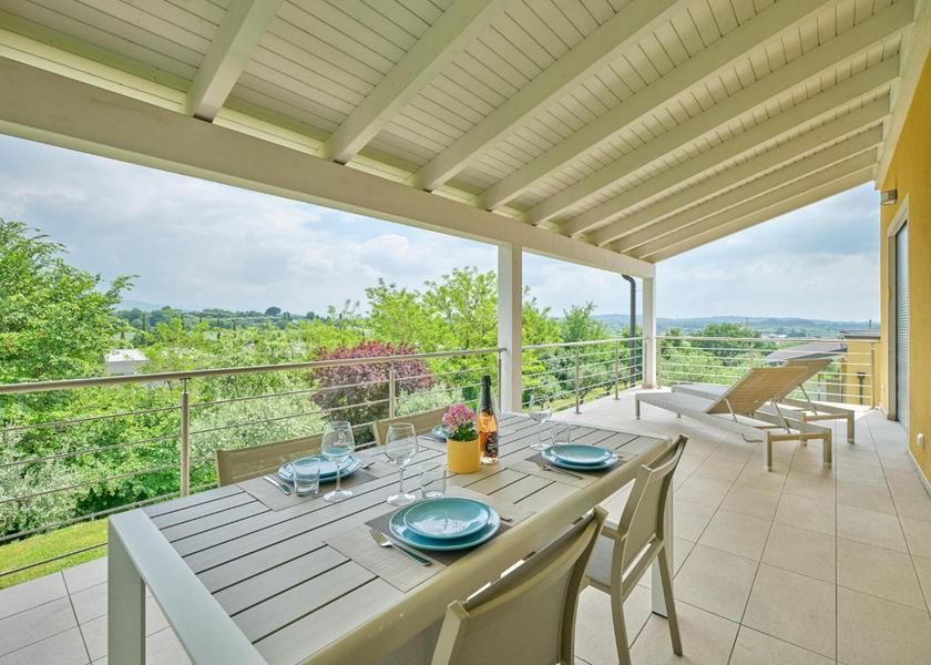 Veneto Bardolino Two-Bedroom Apartment