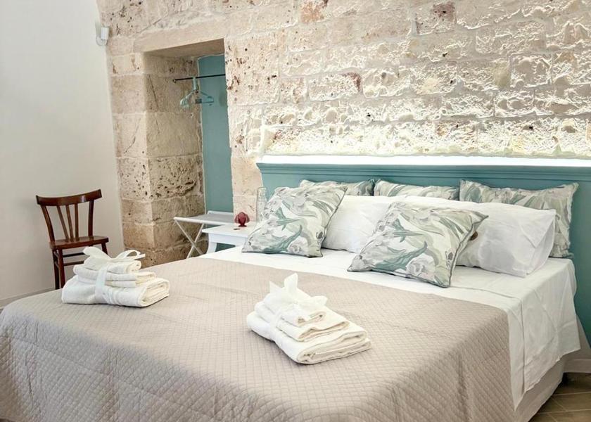 Puglia Castellana Grotte Deluxe Double Room with Extra Bed